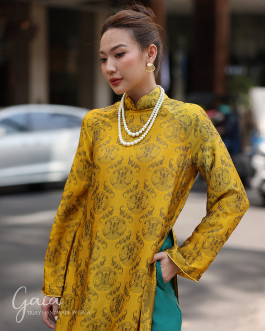 Mulberry silk beautiful Ao Dai