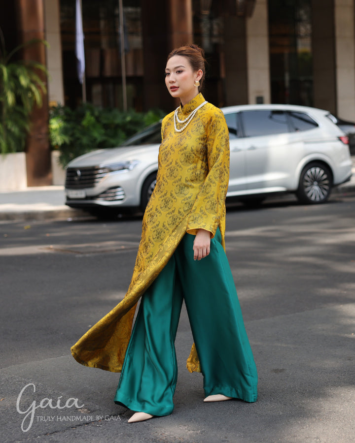 Mulberry silk beautiful Ao Dai