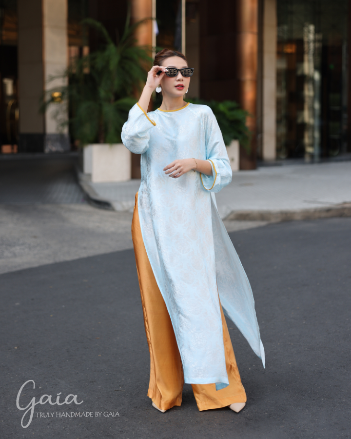 Mulberry silk casual Vietnamese dress