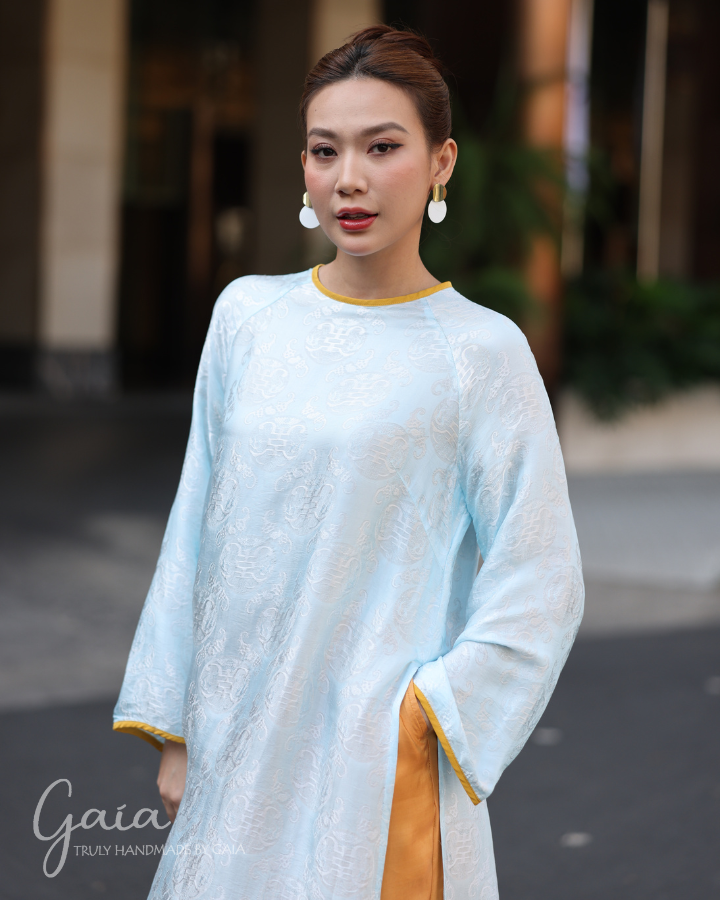 Mulberry silk casual Vietnamese dress