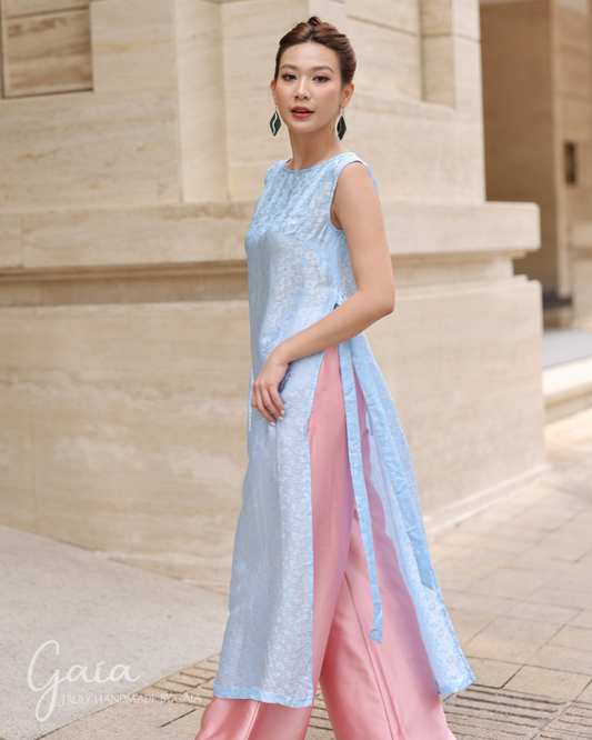 Mulberry silk elegant Ao Dai