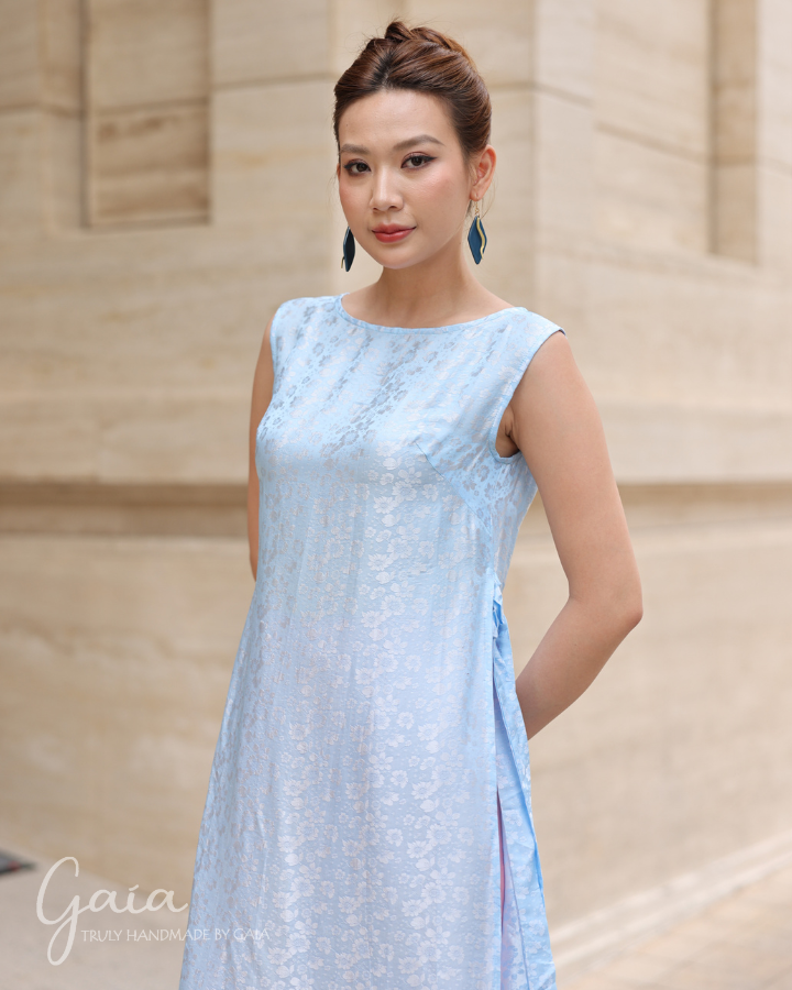 Mulberry silk elegant Ao Dai