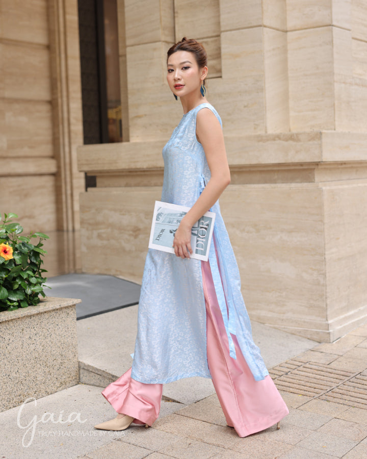 Mulberry silk elegant Ao Dai