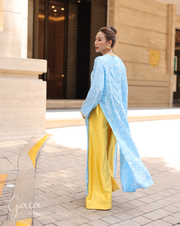 Mulberry silk Vietnamese Ao Dai blue