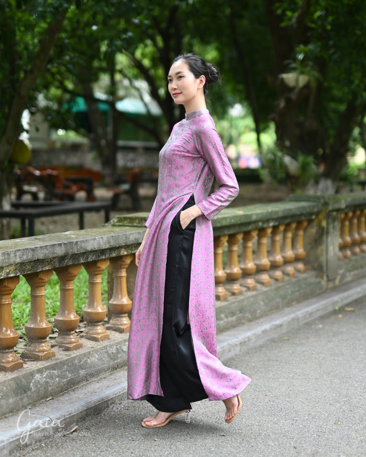 Mulberry silk Vietnamese bridal dress