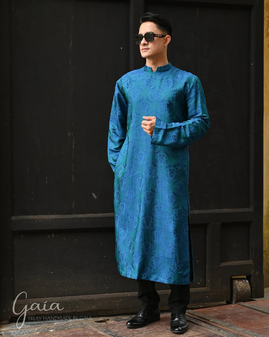 Mulberry silk Vietnamese men Ao Dai