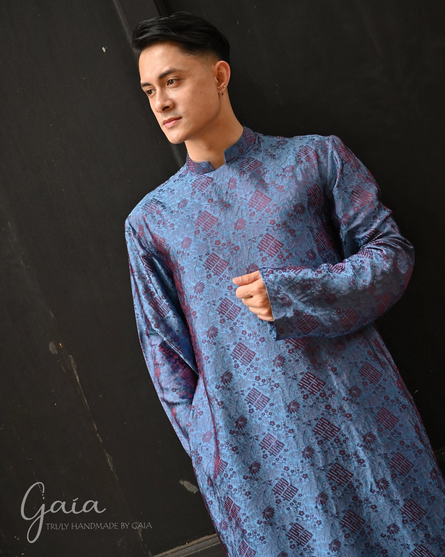 Mulberry silk Vietnamese men dress