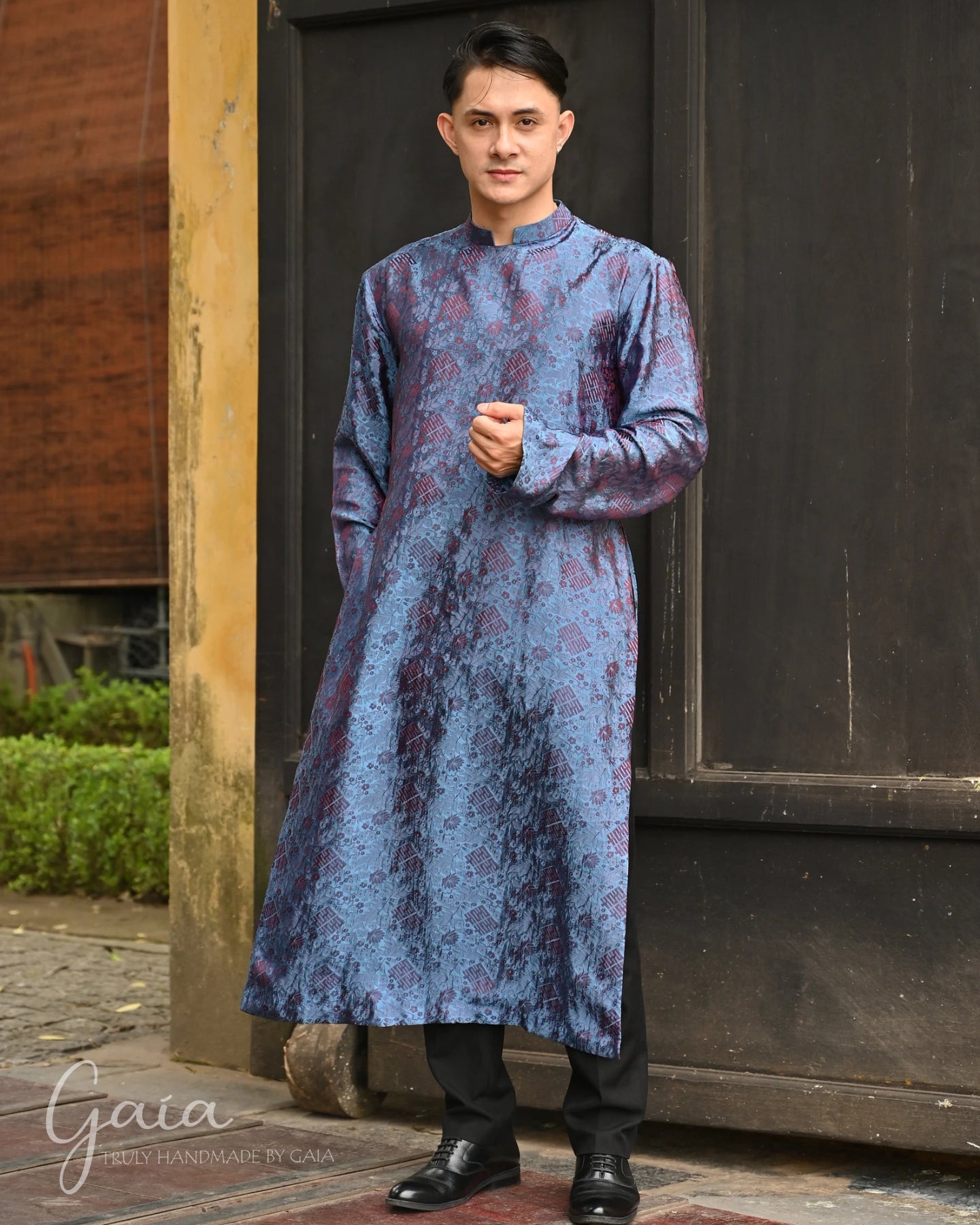 Mulberry silk Vietnamese men dress