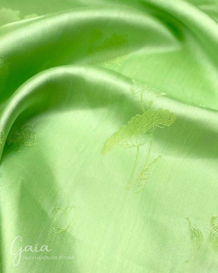 Organic mulberry silk fabric