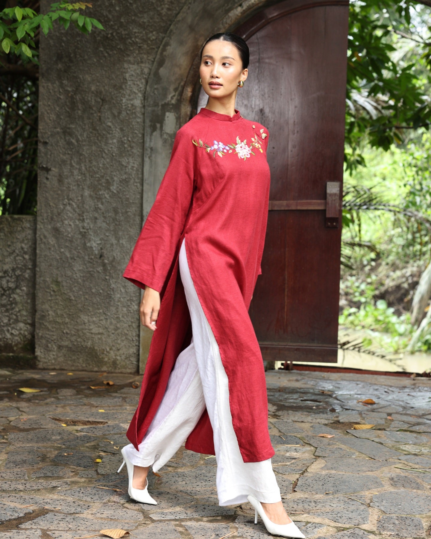 Red hand-embroidered linen ao dai
