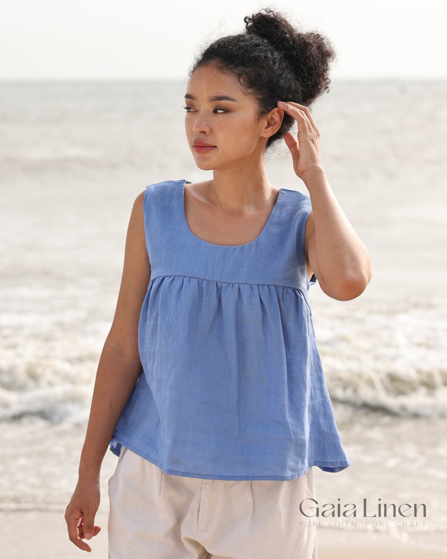 Scoop neck linen top