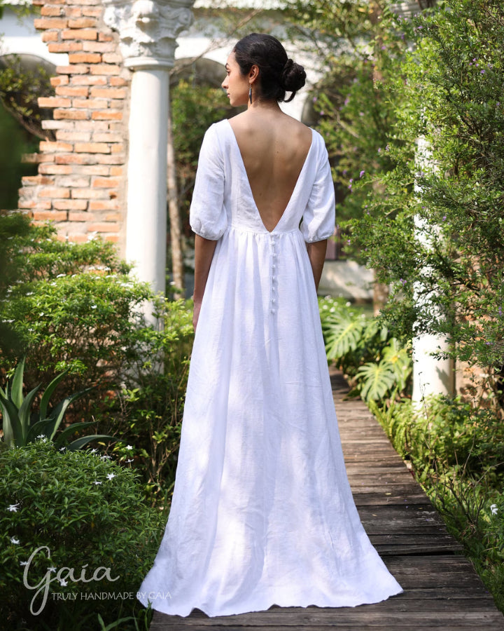 Simple elegant wedding dress PEARL – MadebyGaia