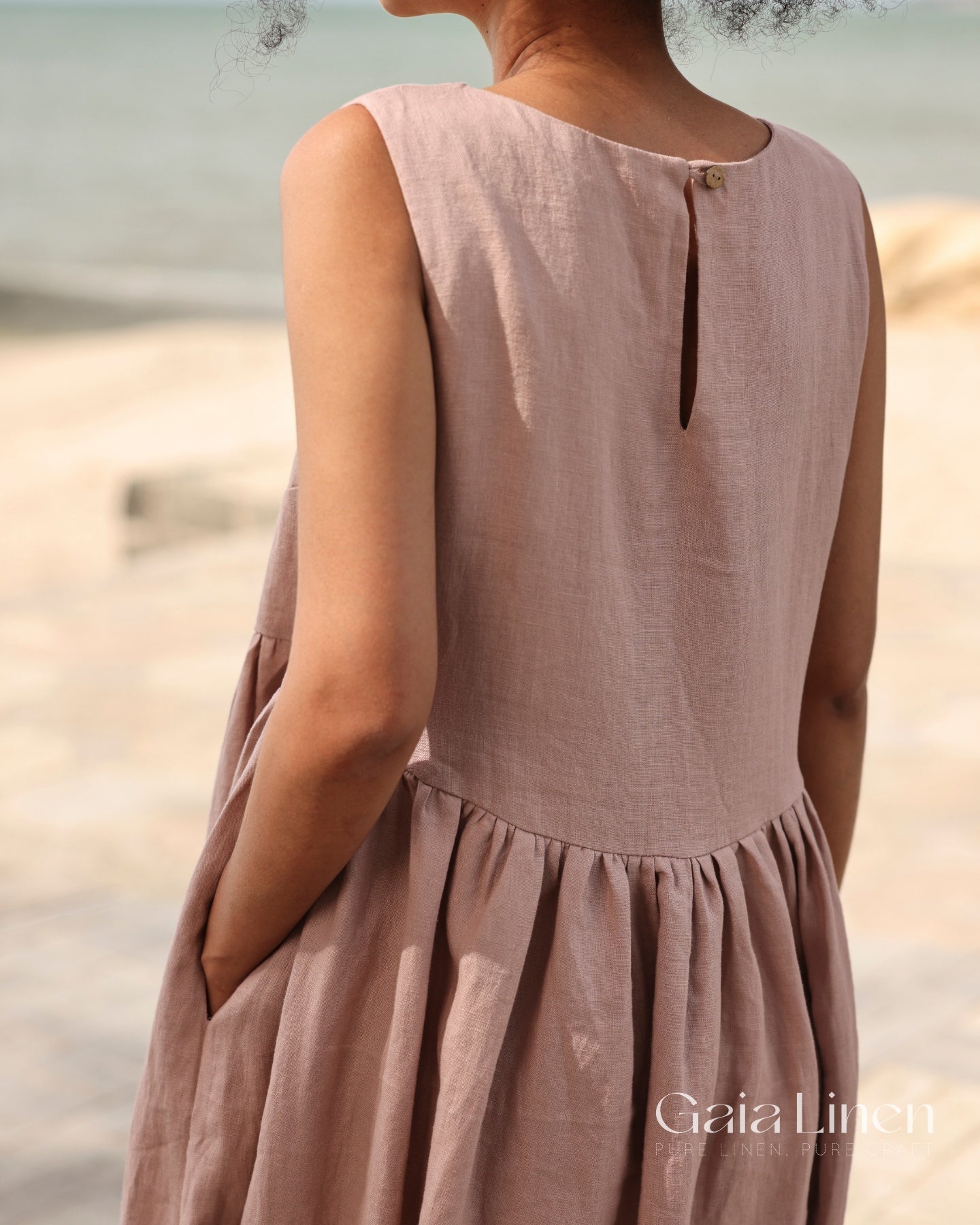 Sleeveless V-neck linen dress