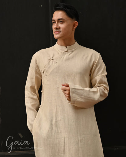 Traditional Vietnamese dress for men