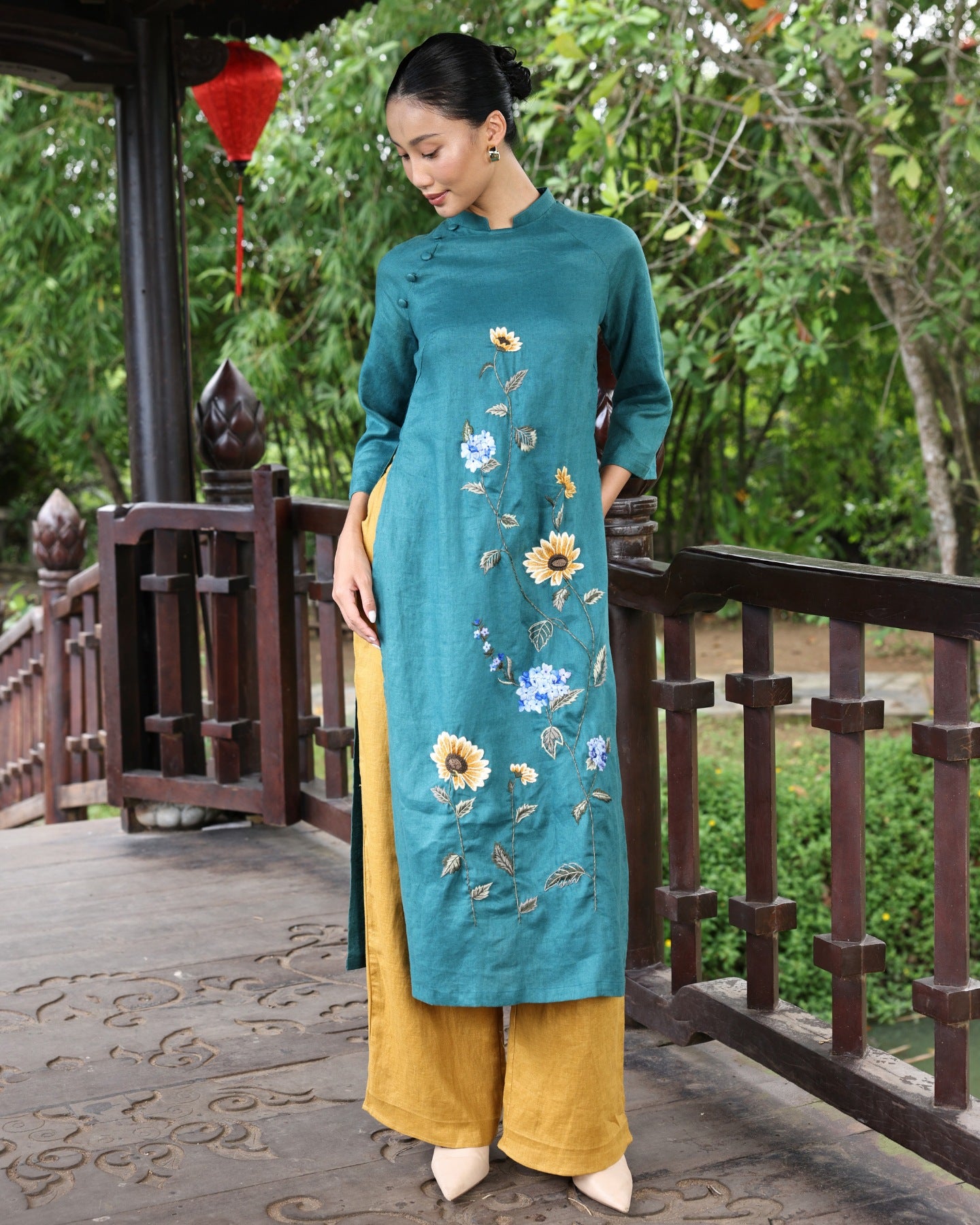 Vietnamese ao dai with embroidery