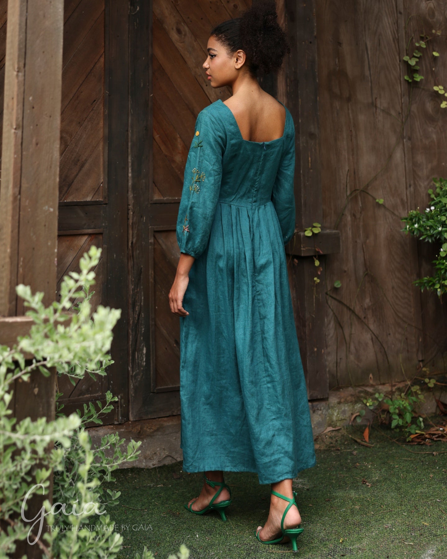 Hand-embroidered vintage midi linen dress ELANA Hand-embroidered vintage midi linen dress ELANA
